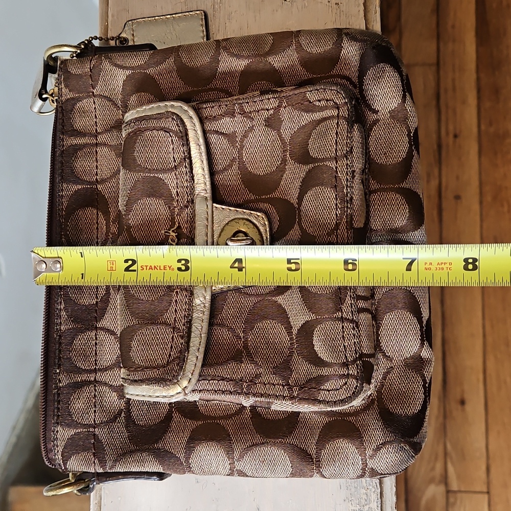 Coach Penelope Signature Jacquard Turnlock Pocket Swingpack Crossbody Bag - Picture 11 of 11
